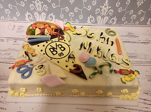 Schulanfangstorte _John Niklas BVB_ Schoko Butterkrem.jpg