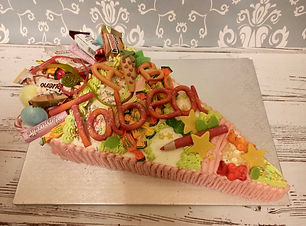 Schulanfangstorte _Tabea_ Zuckertüte Erdbeerjoghurtsahne.jpg