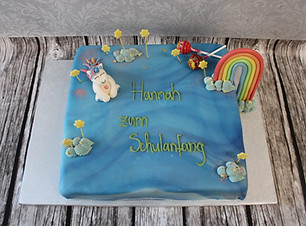 Schulanfangstorte _Hannah zum Schulanfang_ Schoko- und Papageienkuchen mit Einhorn und Reg