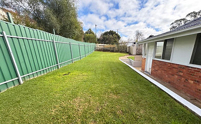 lawn treatment in Morphett Vale