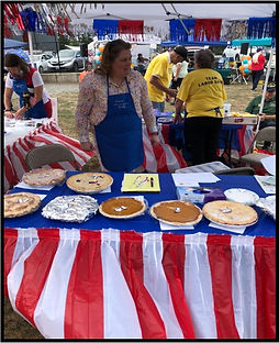 annuel pie judging contest.jpg