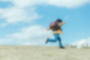 走る子供