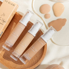 So Glam Touch Up Liquid Foundation