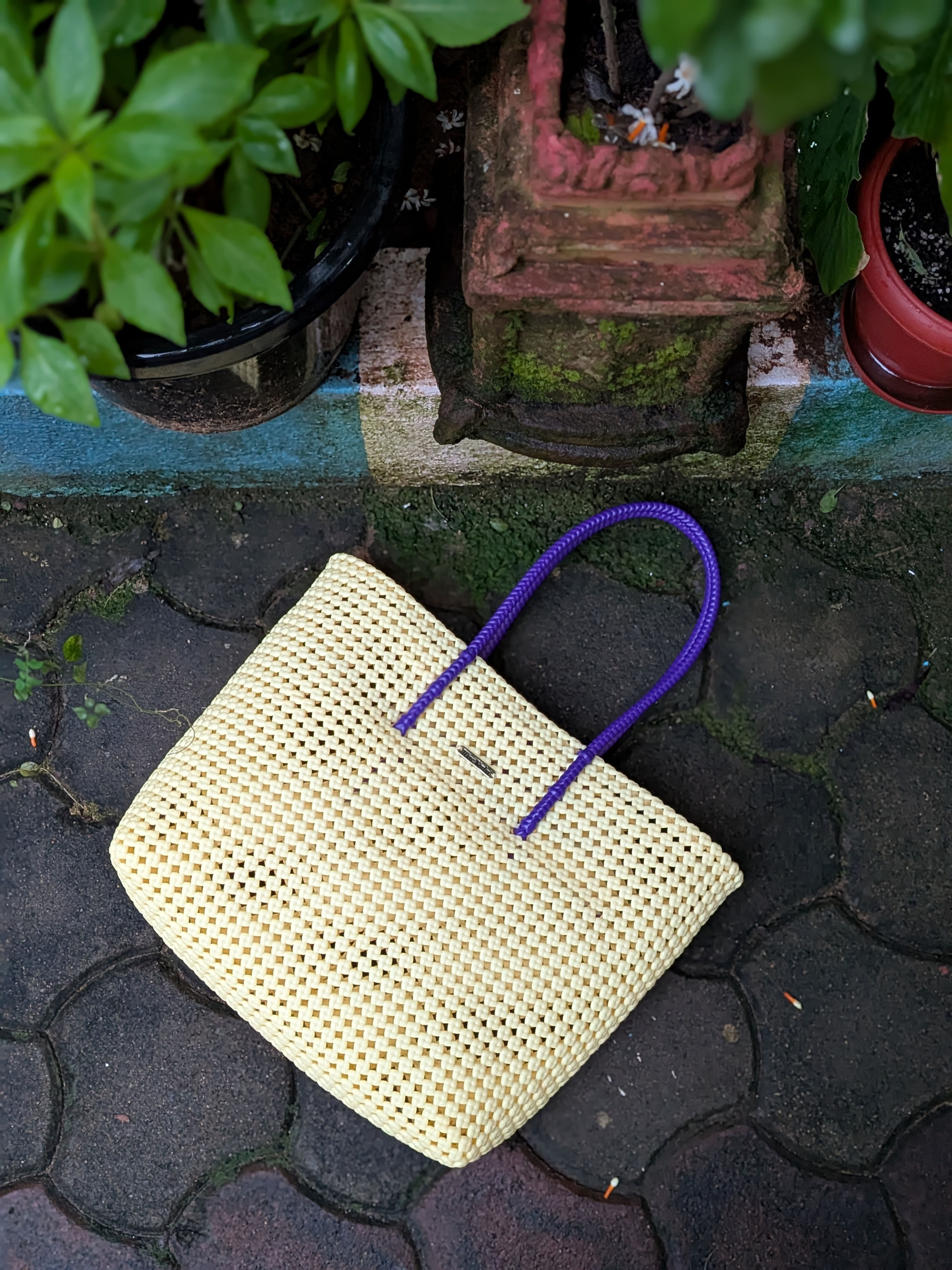 Creme da la Cream- Wire Kadai Solids