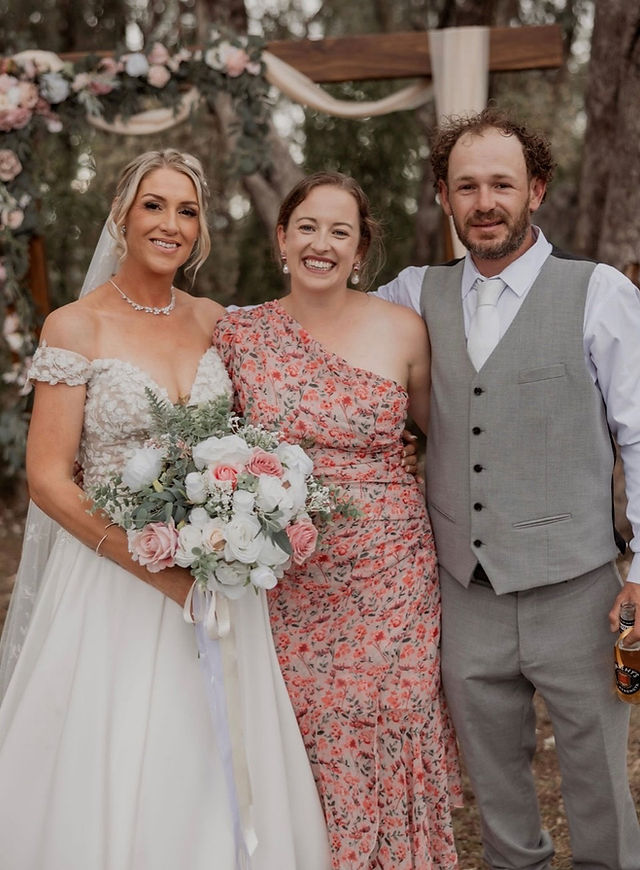 Grafton marriage celebrant at wedding