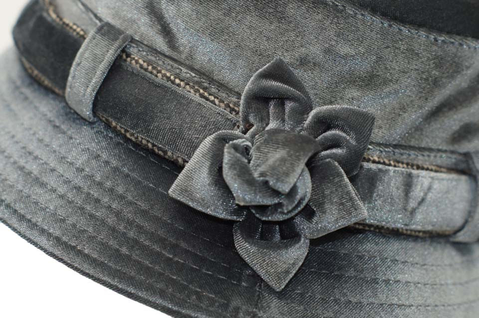 Thumbnail: H7975 Velvet Ladies Bucket