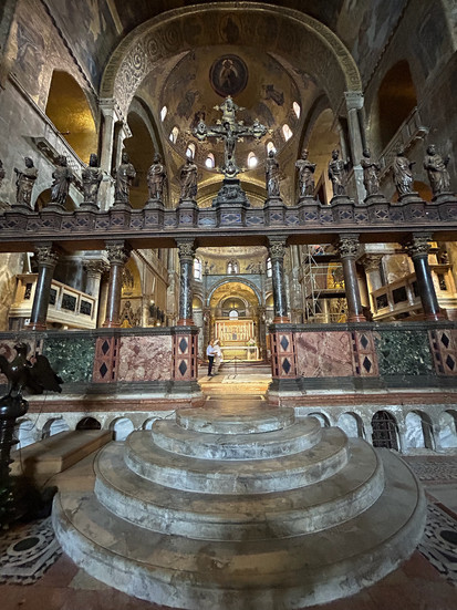 Basilica San Marco Interior