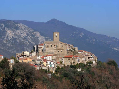 A Roccamonfina la prima biblioteca a cielo aperto