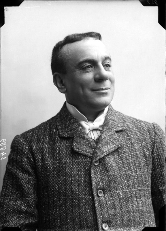 Il grande ritorno del medico dei pazzi. Eduardo Scarpetta