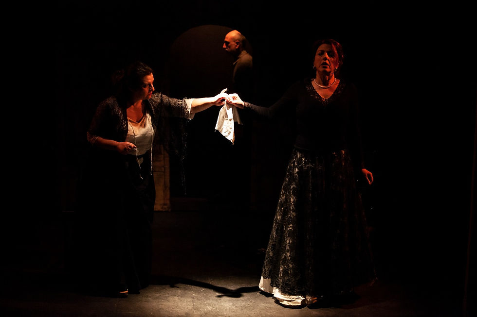 A Sala Ichòs in scena "Otello / Ferdinando ovvero dello scuro e del chiaro oggetto del desiderio"