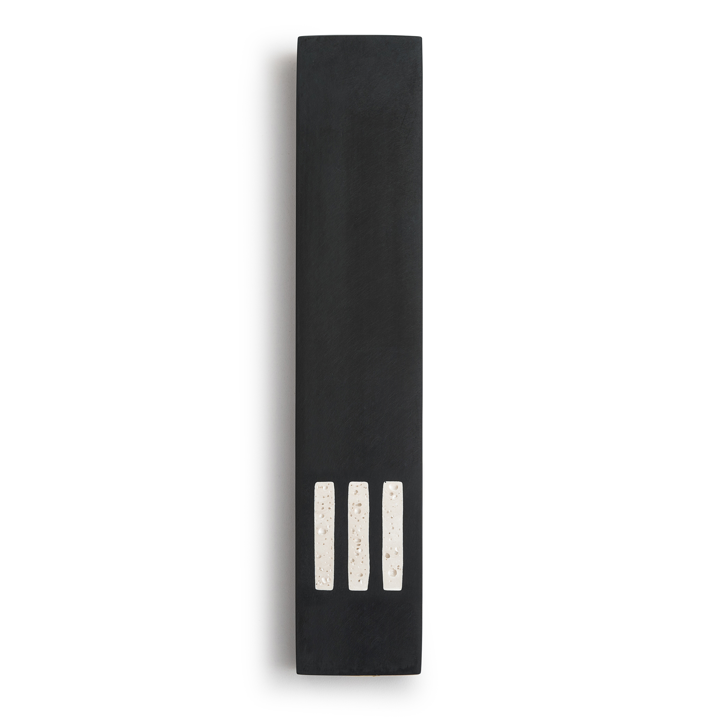 MEZUZAH Black Narrow | Shin White Center