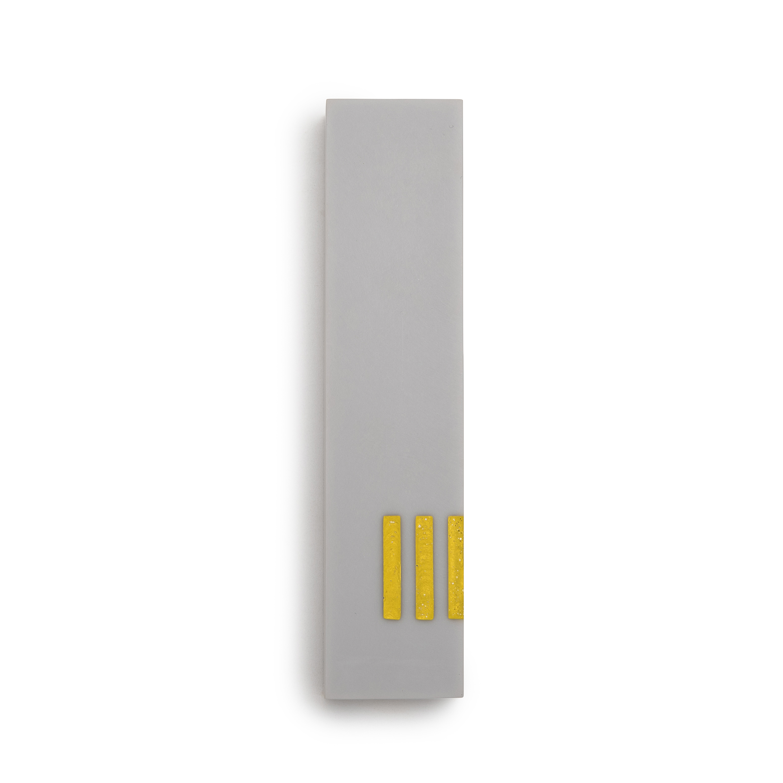 MEZUZAH Gray Wide | Shin Yellow Side