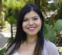 Writer: Carolina Hinojosa