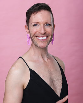 Jeffrey Marsh’s international bestseller, ‘How To Be You,’ was featured by Oprah. Jeffrey’s spiritual teachings on social media currently have over three billion views. Jeffrey was the first out nonbinary person to appear on national television with their viral Newsmax interview in 2016. Jeffrey’s follow-up bestseller, ‘Take Your Own Advice,’ was endorsed by Alyssa Milano and received Apple Books’ coveted Best Book award. Jeffrey has been a teacher and student of Zen for 25 years and has taught at the UN, for the Elizabeth Warren campaign, and in the pages of TIME, the New York Times, and Rolling Stone. Jeffrey has taught on several celeb podcasts, including with Alyssa Milano and LeAnn Rimes.