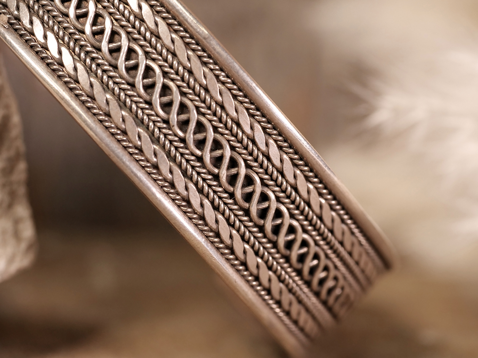 Thumbnail: elegant fashion accessory, sterling silver design, bold jewelry piece, silver for special occasions,