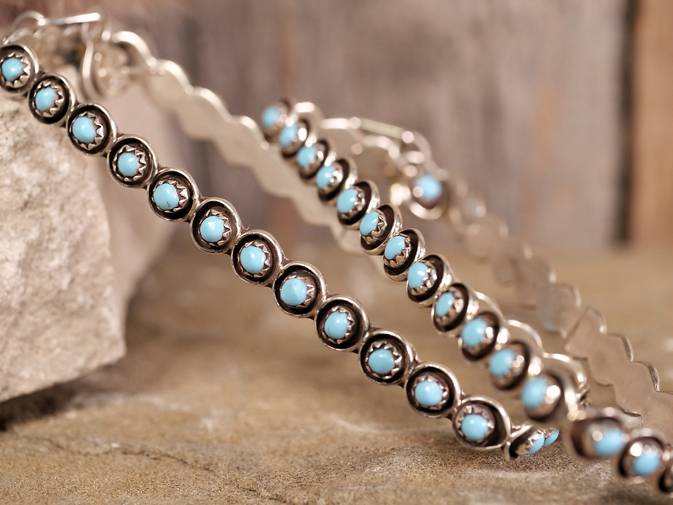 Thumbnail: artistic craftsmanship, silver drops, turquoise beauty, cultural jewelry, turquoise-inspired design