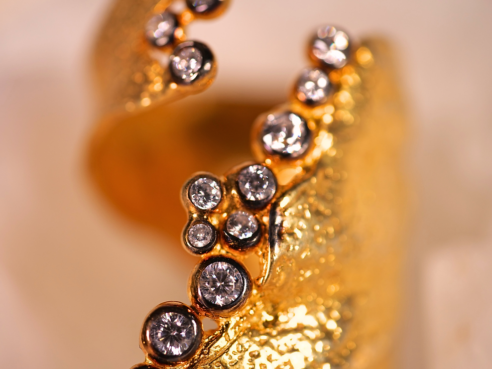 Thumbnail: jewelry, luminous energy, bold jewelry piece, designer gold ring, celestial-inspired ring, shooting star sparkle,