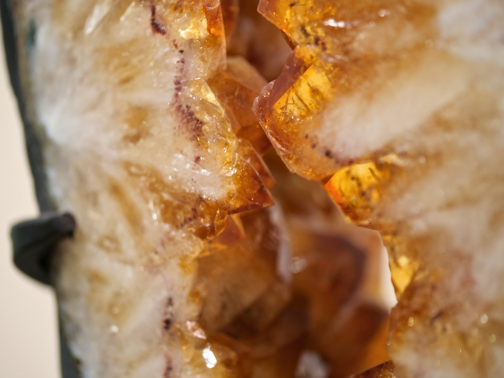 Thumbnail: divine frequency, dream manifestation, high-end mineral, powerful aura, crystal energy work,