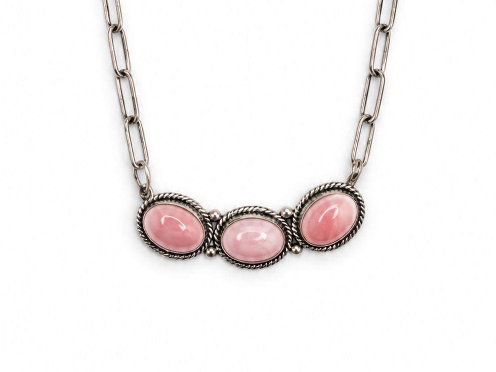 pink conch necklace, pink conch paperclip necklace, three stone necklace, conch shell necklace, oval conch necklace, pink she