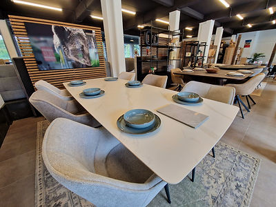 By Tom - Home Interiors