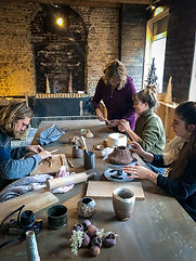 Kunsthuis Atelier Tussenin Houtave | Keramiek Mie Ghesquiere