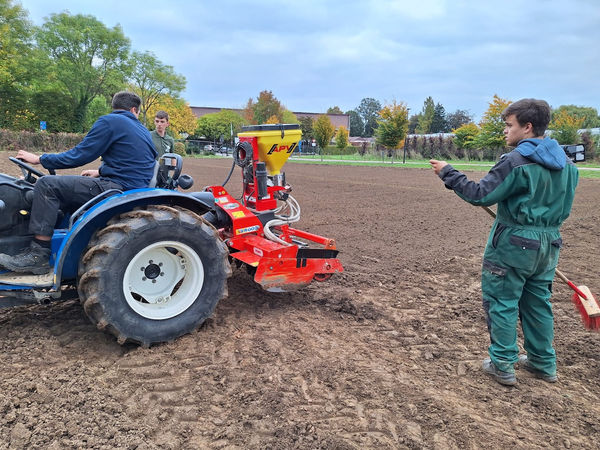 Garden Supply legt demoveld in PIBO Tongeren aan met gras- en bloemenmengsels | Garden Supply