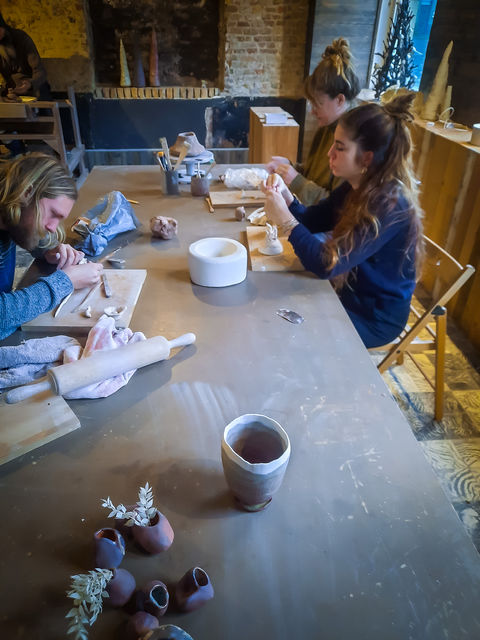 Kunsthuis Atelier Tussenin Houtave | Keramiek Mie Ghesquiere