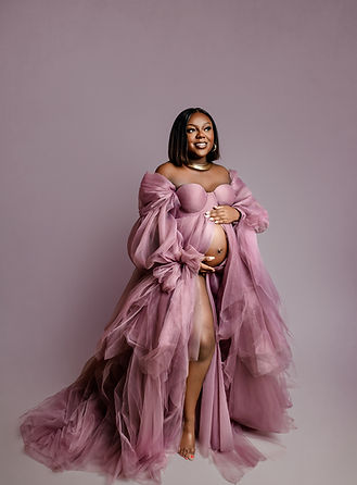 Maternity photographer Swindon