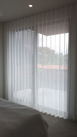 S-Wave Curtain