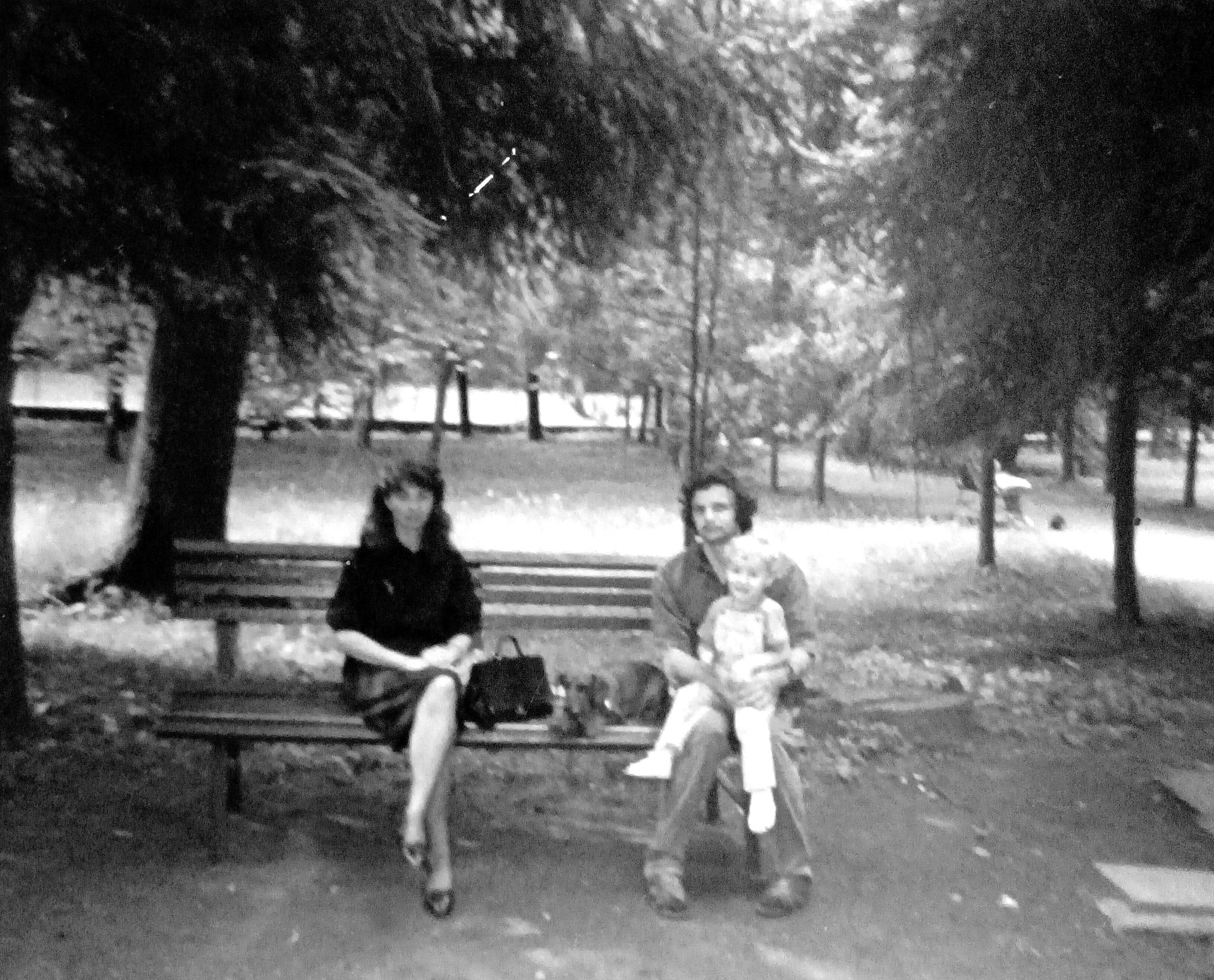 Familia mea. Micul Eduard începea să viseze.