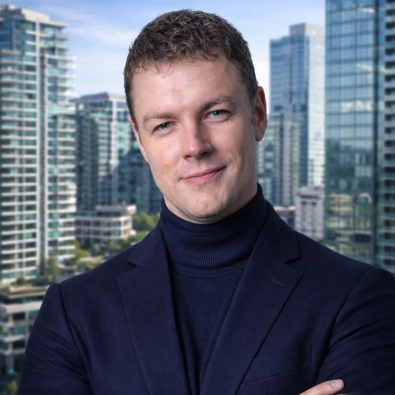 Writer: Eduard Totok