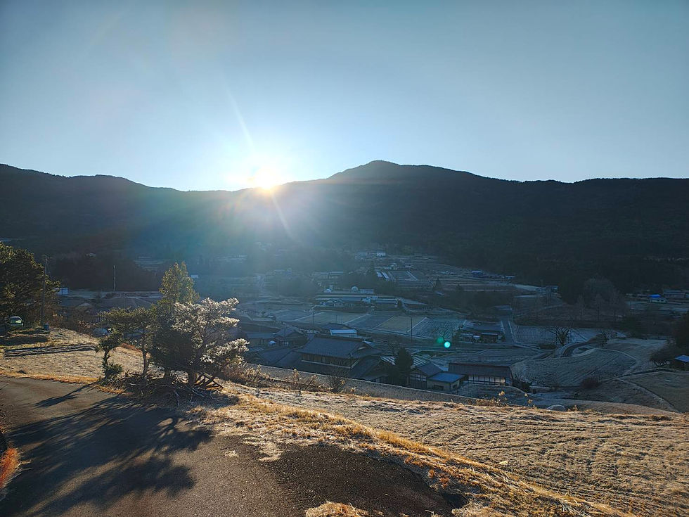 我が家から笠置山の初日の出