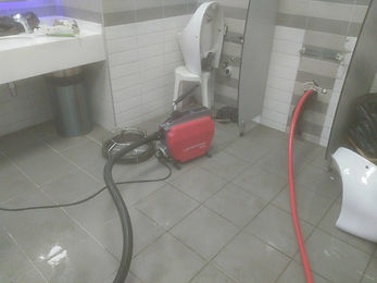 Robot makine ile pisuvar hattı açma çalışması