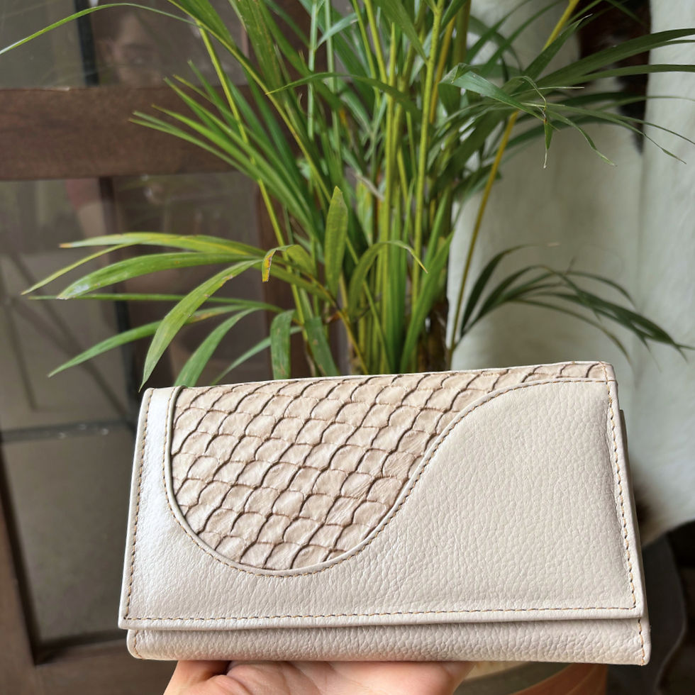 Billetera Cuero Amplia