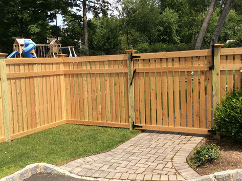 When Is the Right Time for Wood Fence Installation in the Saddle River and Mountain Lakes, NJ, Area?
