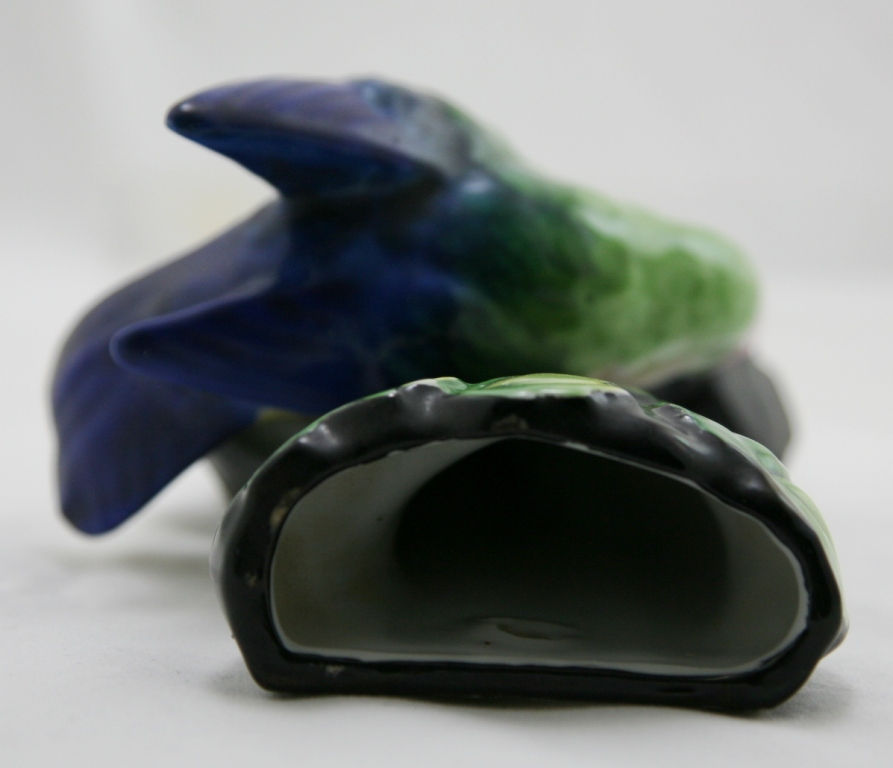 Thumbnail: Japanese 9.5" Bird Wallpocket in Black/Vivid Colors & Ivy Leaves