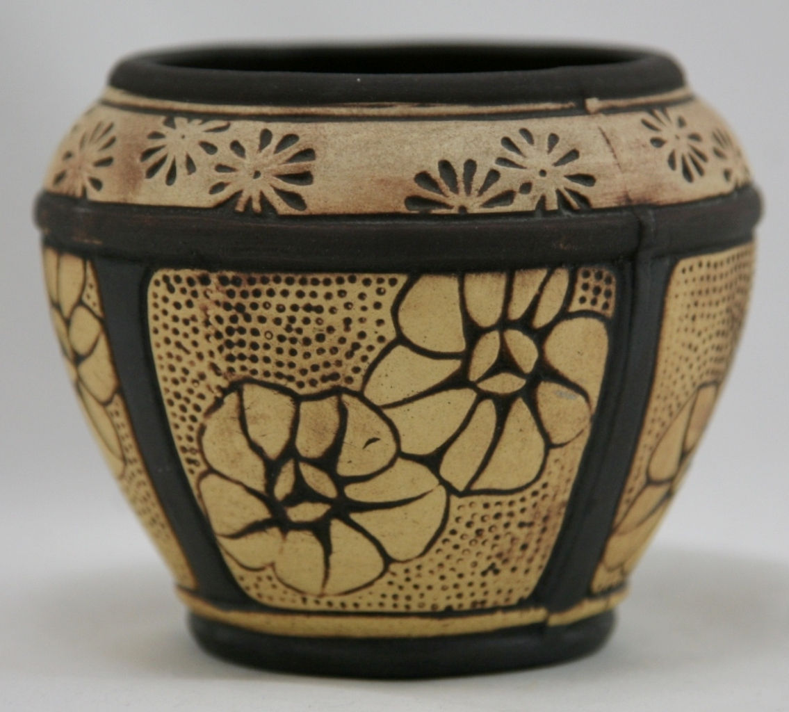 Weller Claywood Cabinet Vase With Sweet Blossoms In Brown/Beige Bisque Gla