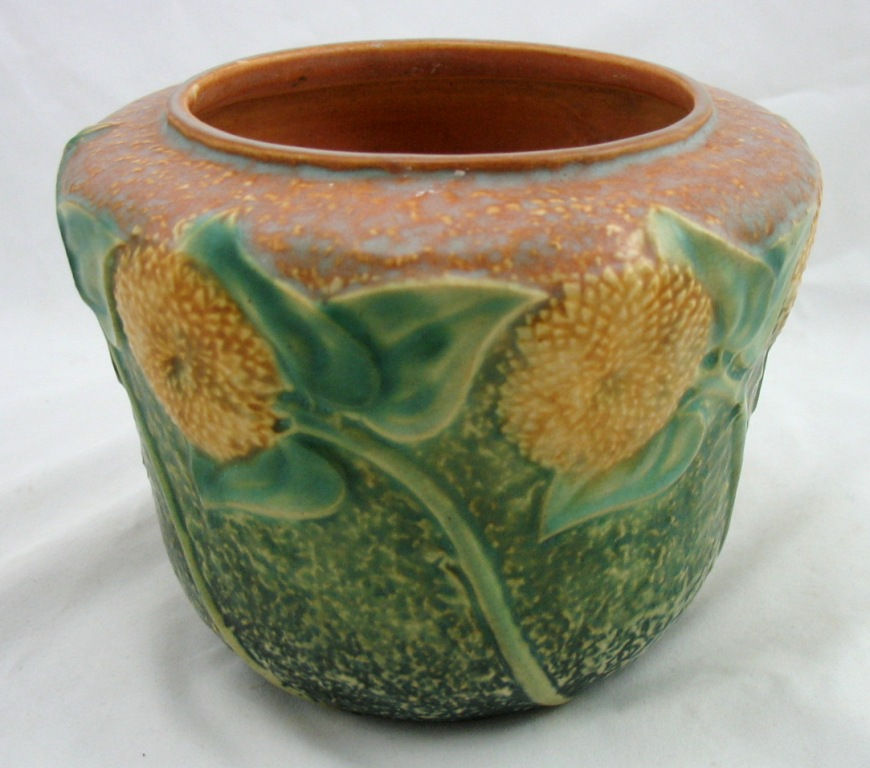Thumbnail: Roseville Sunflower Urn/Vase 486-5 Rich Crisp Mold & Great Color