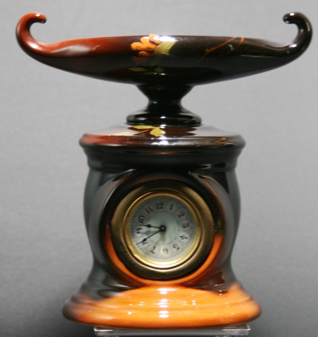 Weller Louwelsa 8.75" x 8" Aladdin's Clock In Rich Standard Glazes