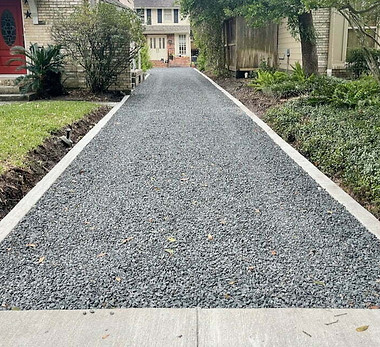 blackstar-gravel-driveway-concrete-curbi
