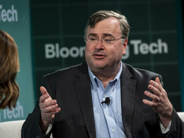 LINKEDIN’S REID HOFFMAN PLOTS ESCAPE POST-TRUMP WIN