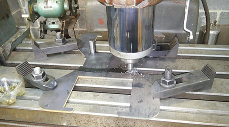 05 cutting the folding grooves.jpg