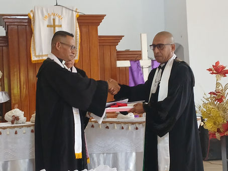 Serahterima Jabatan Ketua Majelis Jemaat GPM Waihatu.