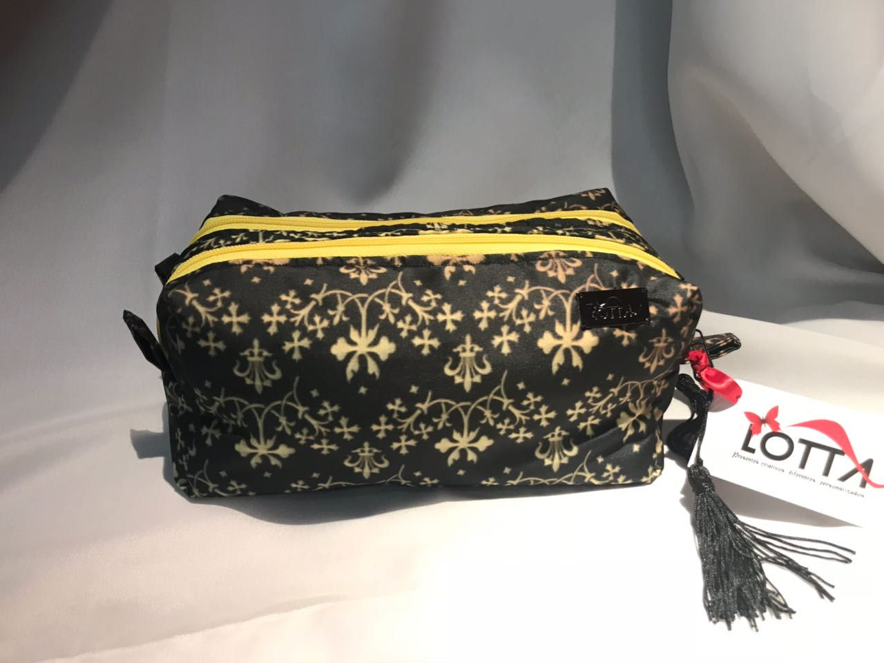 Necessaire- estojo GG