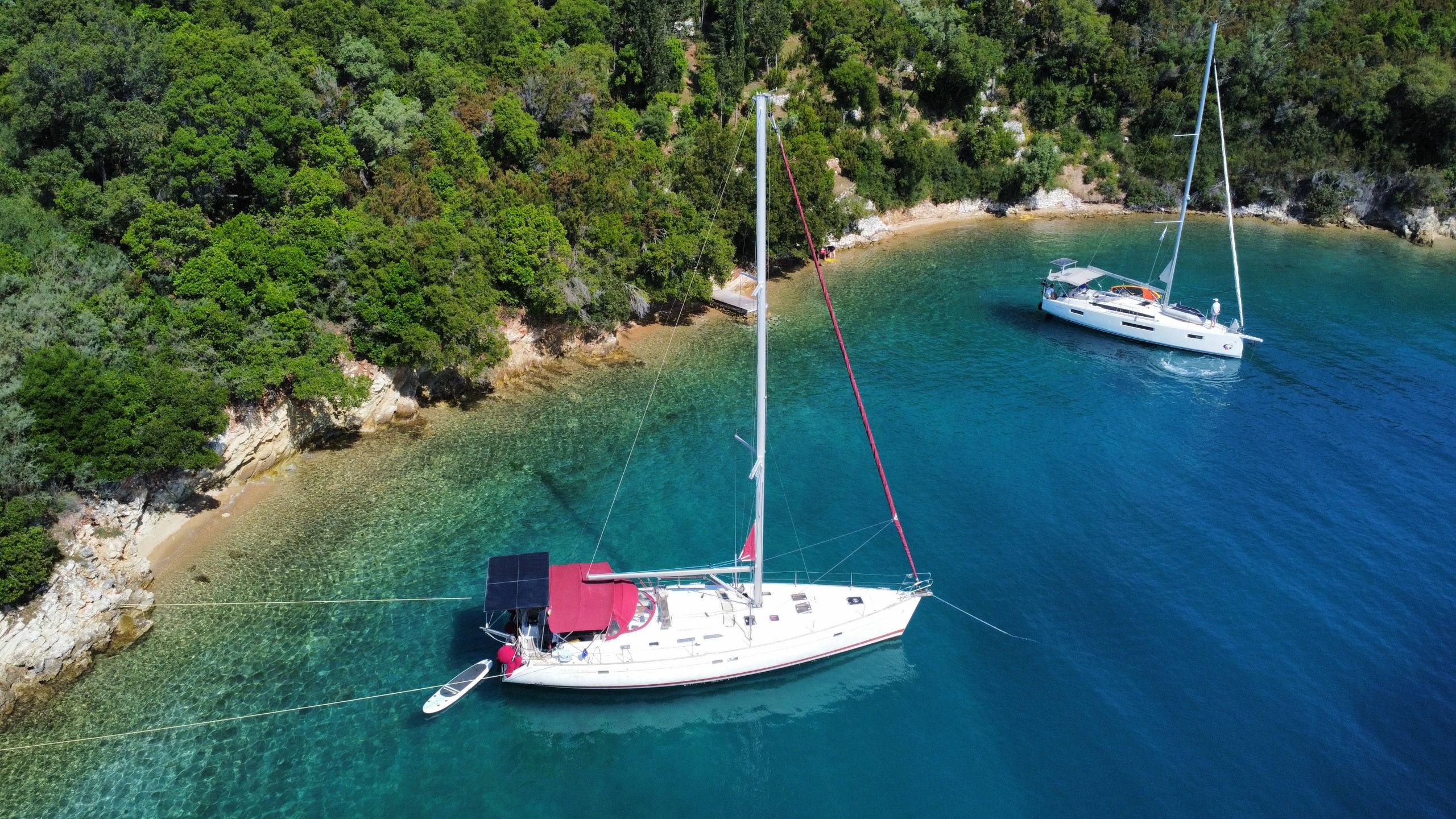 Turquoise lagoon sailing spot for Private Sailboat Charter Fun & Lunch with Happy Guide from Antibes.