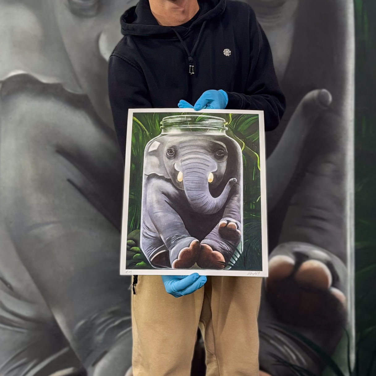 Kopie von Trapped in a jar 420 x 323mm