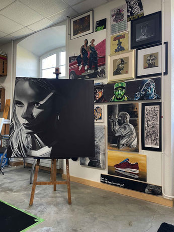 Paula Hartmann Portrait Leinwand im Studio von ZjanArt Weinfelden
