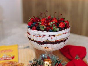 Pavê Natalino de frutas vermelhas com massa folhada Italiany!