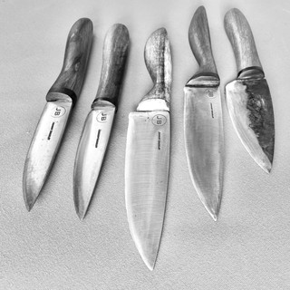 A collection of paring and utility knives made for Raoul in Germany and Dr Steve Lewis in Australia.
All with hand forged blades and olive, Jarrah and driftwood handles.
JohnnyBradley.com