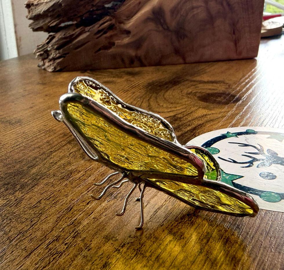 Thumbnail: Small Yellow Butterfly 